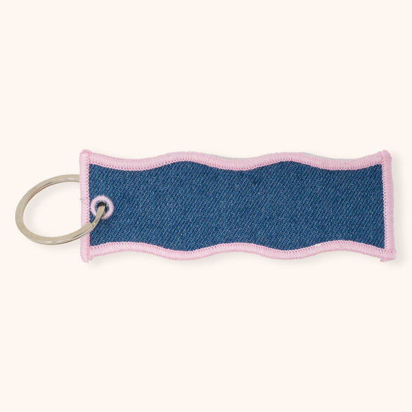 Wavy Personalized Script Keychain - Daily Disco